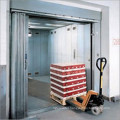 2000kg Warehouse Indoor Electric Goods Freight Elevator